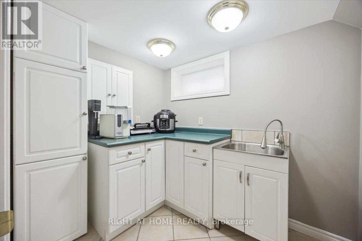 16 Nelles Boulevard, Grimsby, Ontario  L3M 3R1 - Photo 30 - X12422536