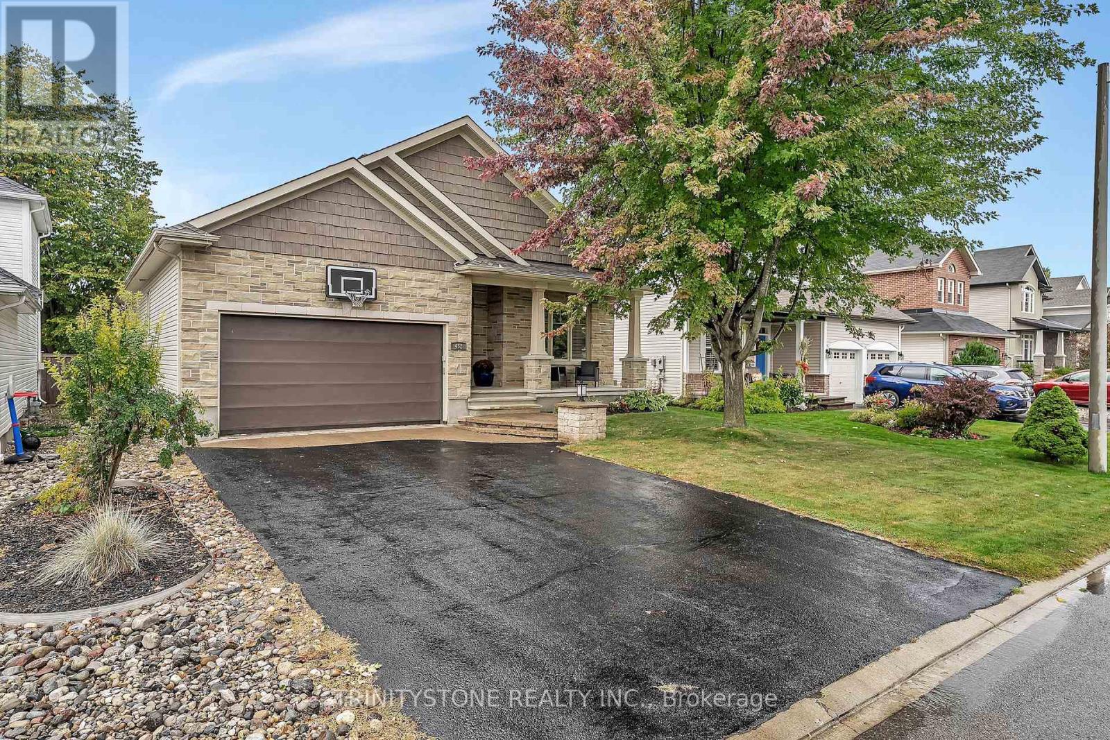 452 LANDSWOOD WAY, Ottawa, Ontario