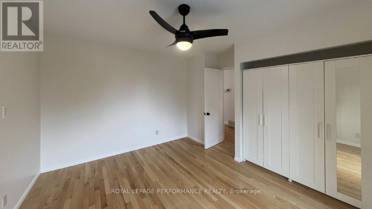 1394 Plumber Avenue, Ottawa, Ontario  K1K 4A9 - Photo 11 - X12422576
