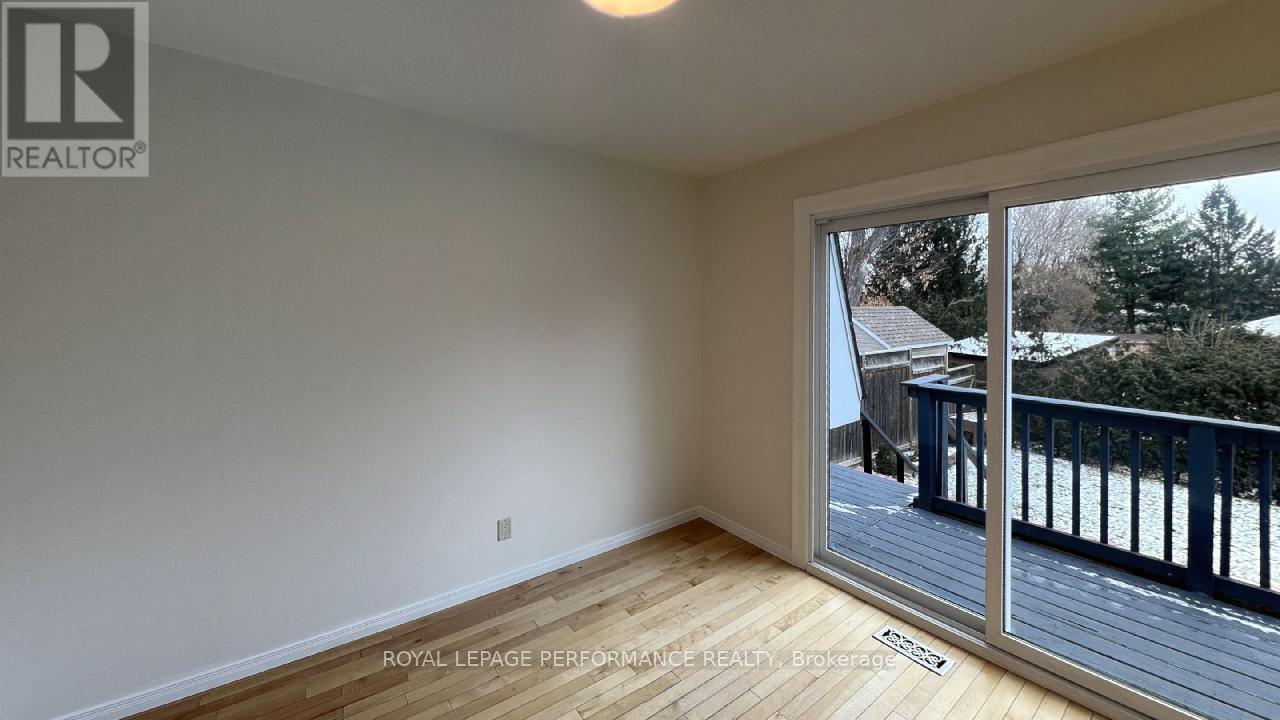 1394 Plumber Avenue, Ottawa, Ontario  K1K 4A9 - Photo 12 - X12422576