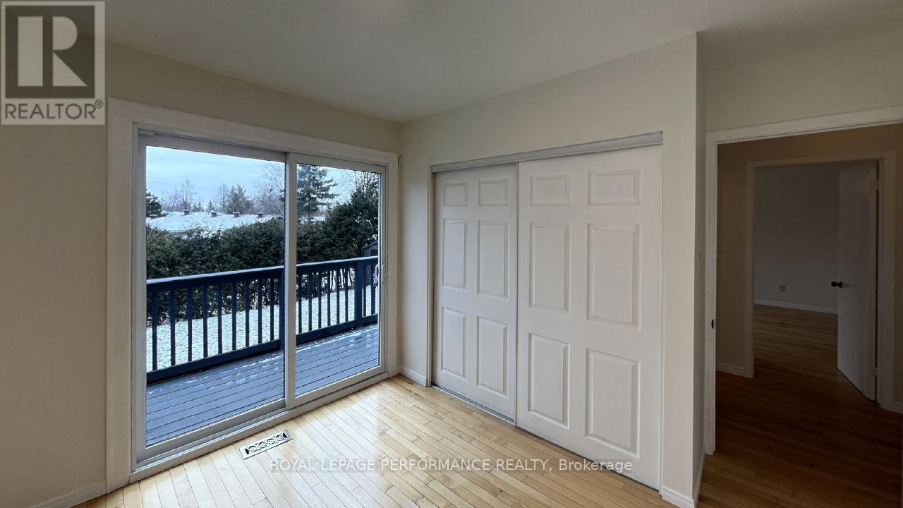 1394 Plumber Avenue, Ottawa, Ontario  K1K 4A9 - Photo 13 - X12422576