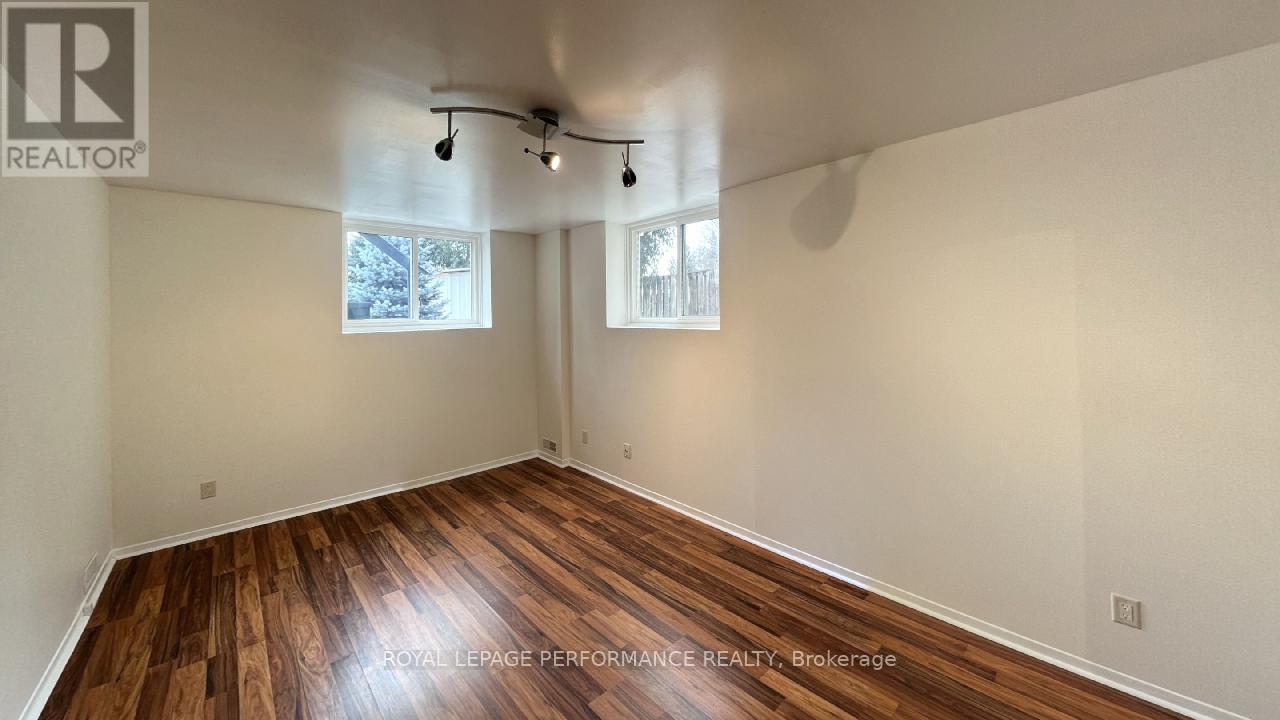 1394 Plumber Avenue, Ottawa, Ontario  K1K 4A9 - Photo 18 - X12422576