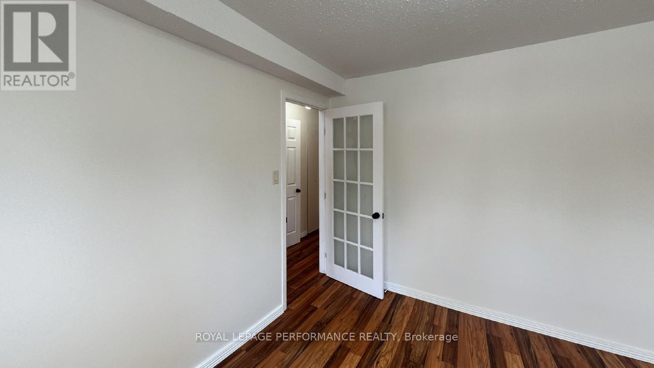 1394 Plumber Avenue, Ottawa, Ontario  K1K 4A9 - Photo 20 - X12422576
