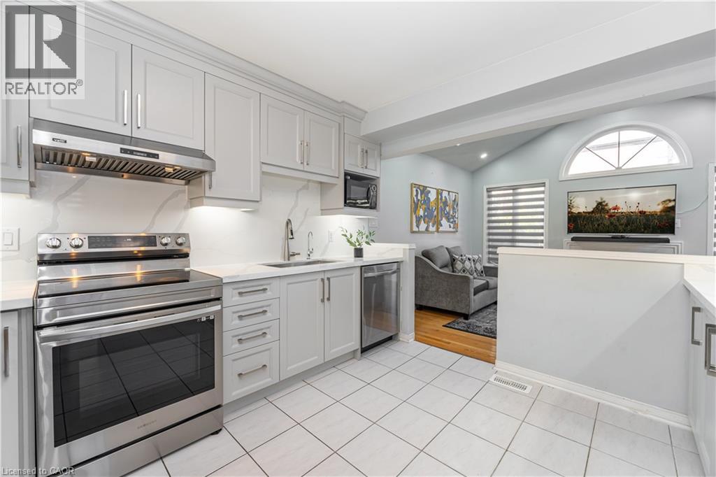 16 Feathertop Lane, Brampton, Ontario  L6R 1W9 - Photo 11 - 40773001