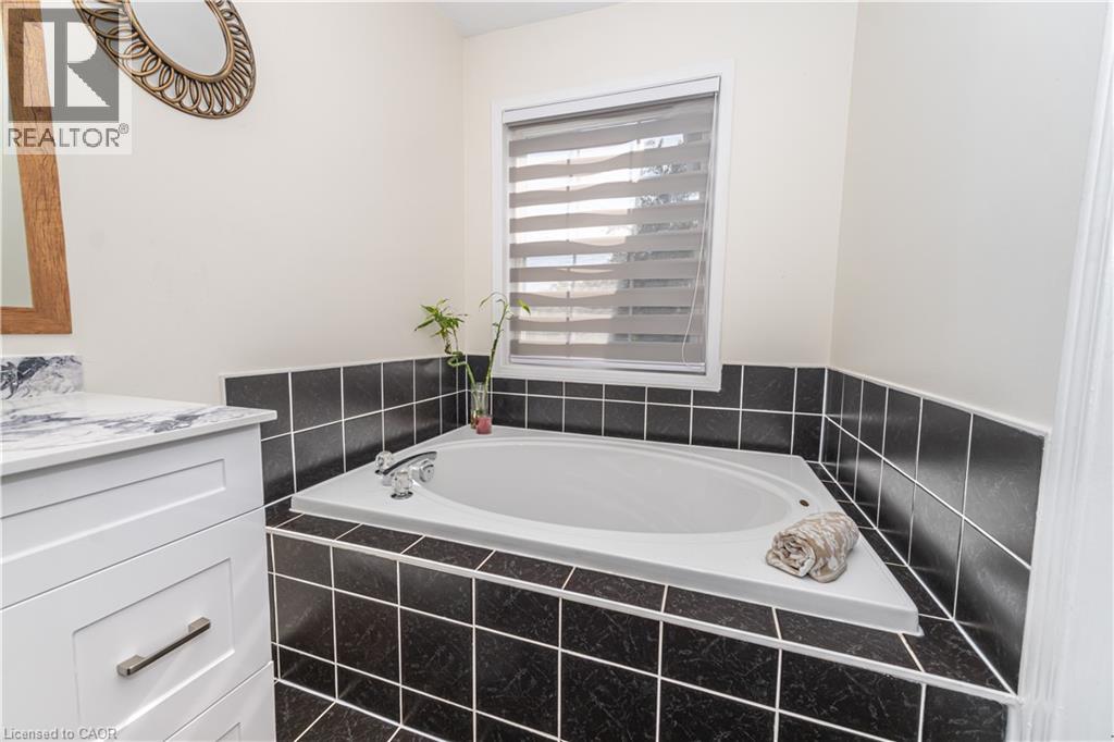 16 Feathertop Lane, Brampton, Ontario  L6R 1W9 - Photo 23 - 40773001