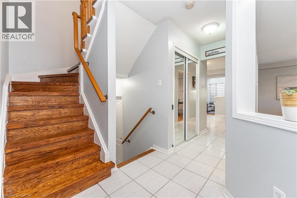 16 Feathertop Lane, Brampton, Ontario  L6R 1W9 - Photo 5 - 40773001