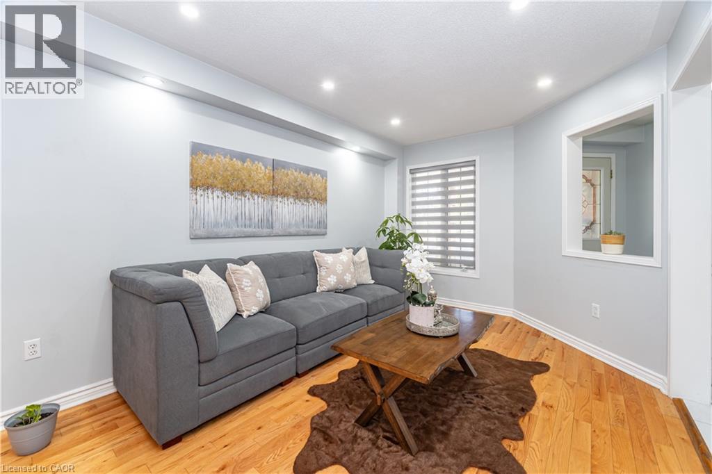 16 Feathertop Lane, Brampton, Ontario  L6R 1W9 - Photo 6 - 40773001
