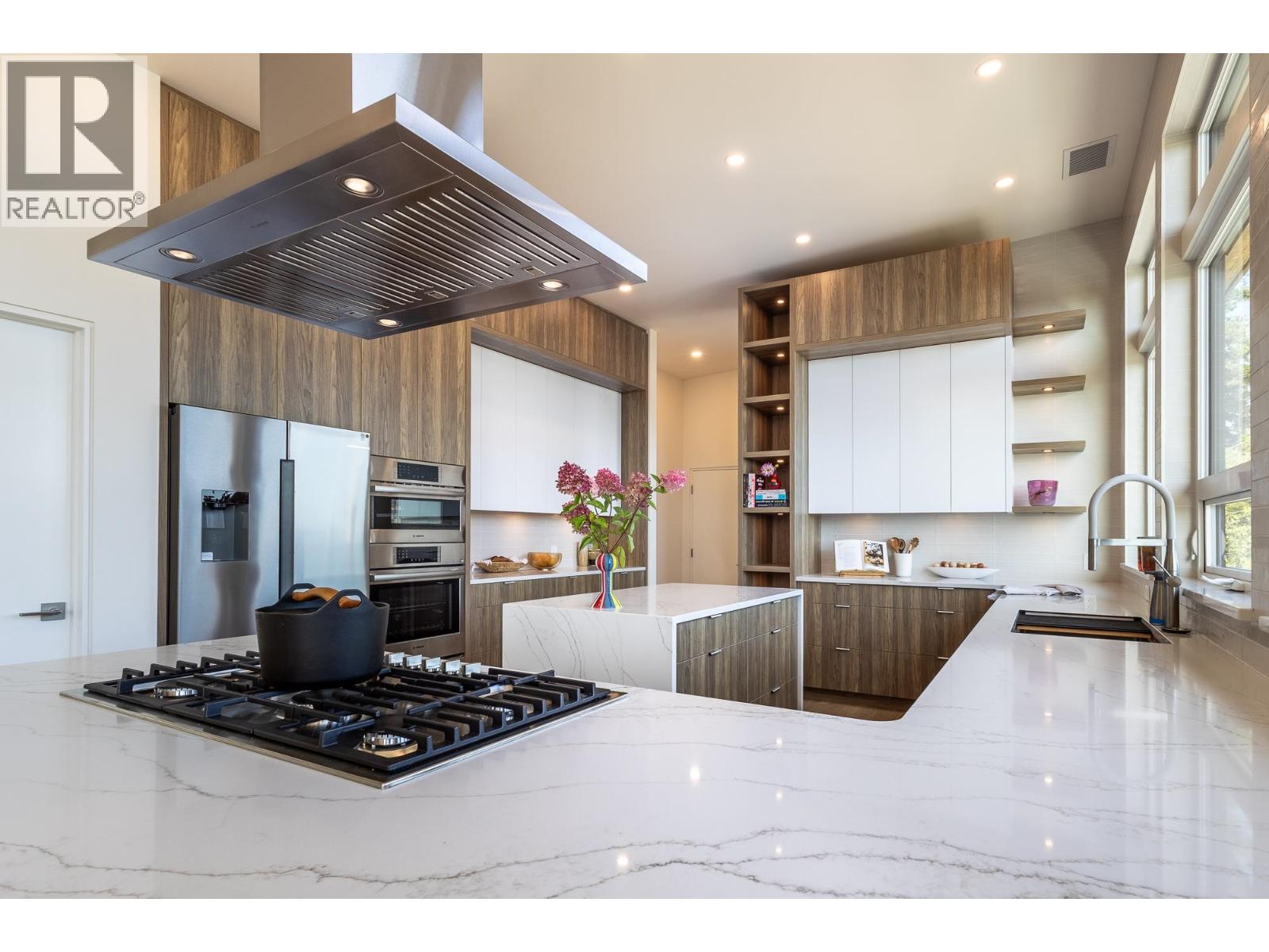 980 Gower Point Road, Gibsons, British Columbia  V0N 1V3 - Photo 15 - R3051488