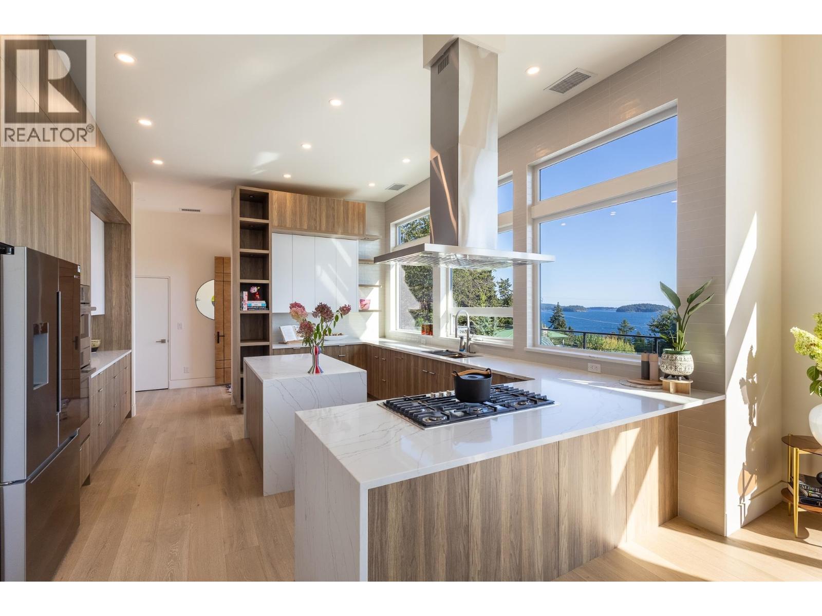 980 Gower Point Road, Gibsons, British Columbia  V0N 1V3 - Photo 6 - R3051488