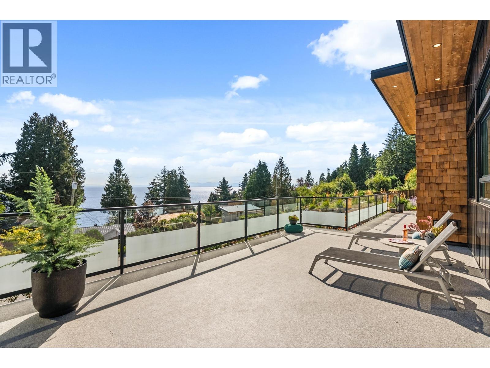 980 Gower Point Road, Gibsons, British Columbia  V0N 1V3 - Photo 9 - R3051488