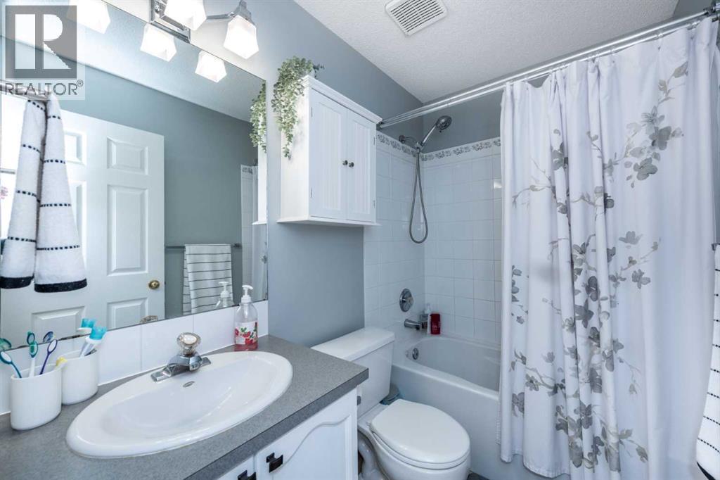 231 Harvest Gold Place Ne, Calgary, Alberta  T3K 4Y1 - Photo 25 - A2253361