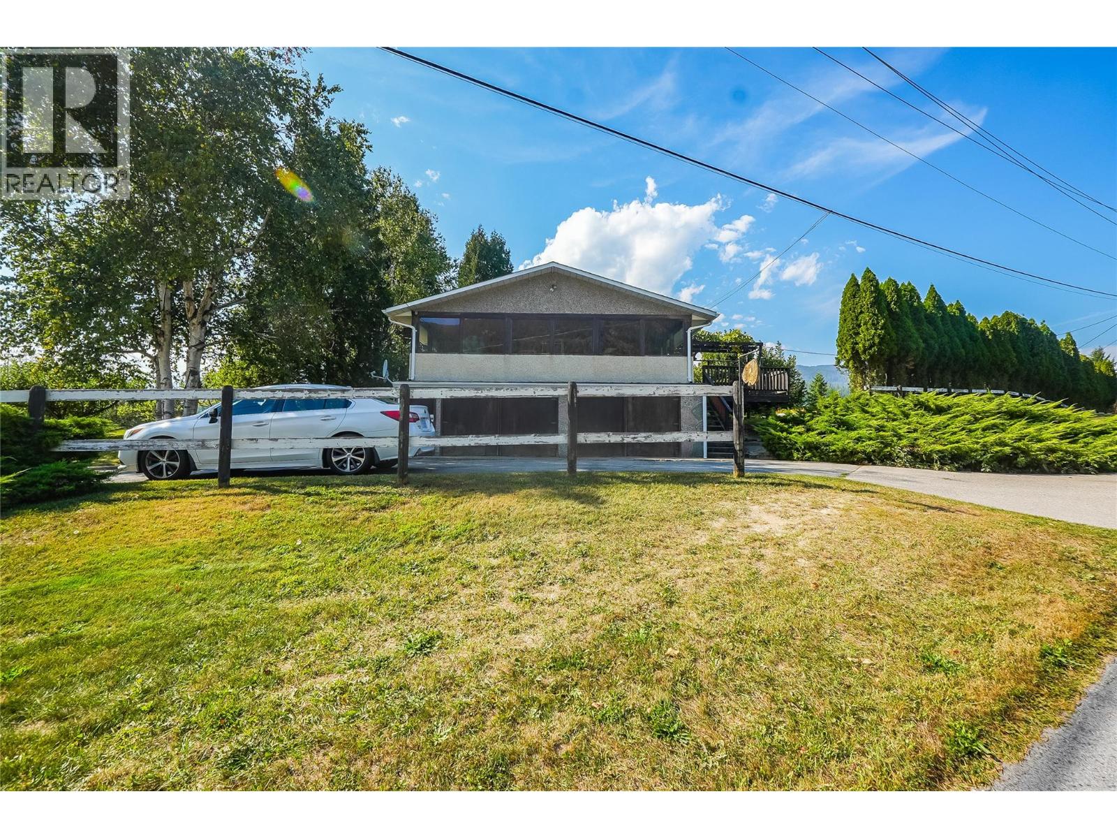 807 Waterloo Road, Ootischenia, British Columbia V1N 4K8 - Photo 12 - 10363749