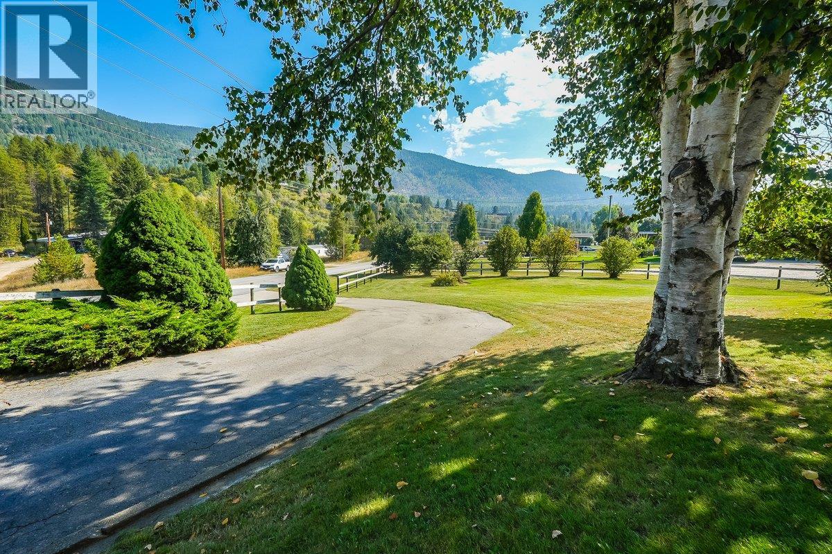 807 Waterloo Road, Ootischenia, British Columbia V1N 4K8 - Photo 19 - 10363749