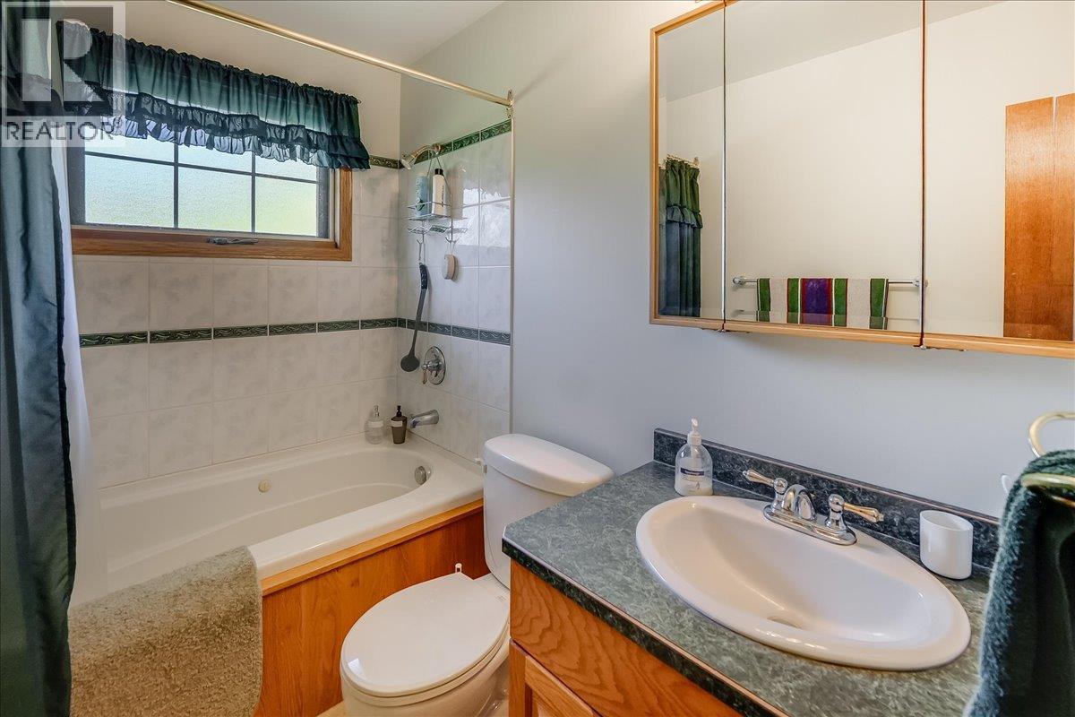 807 Waterloo Road, Ootischenia, British Columbia V1N 4K8 - Photo 40 - 10363749