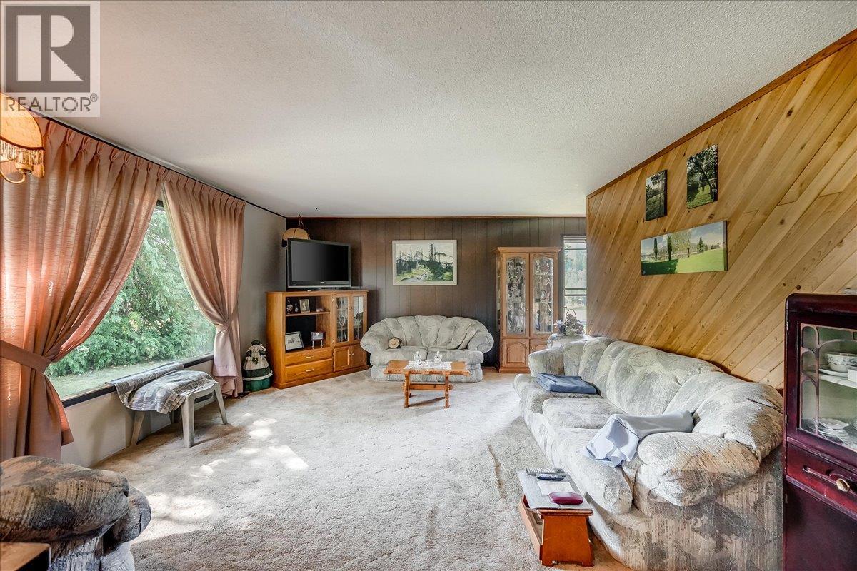 807 Waterloo Road, Ootischenia, British Columbia V1N 4K8 - Photo 47 - 10363749