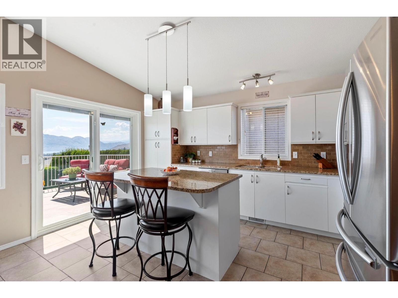 2440 Old Okanagan Highway Unit# 412, West Kelowna, British Columbia  V4T 1X6 - Photo 4 - 10363808