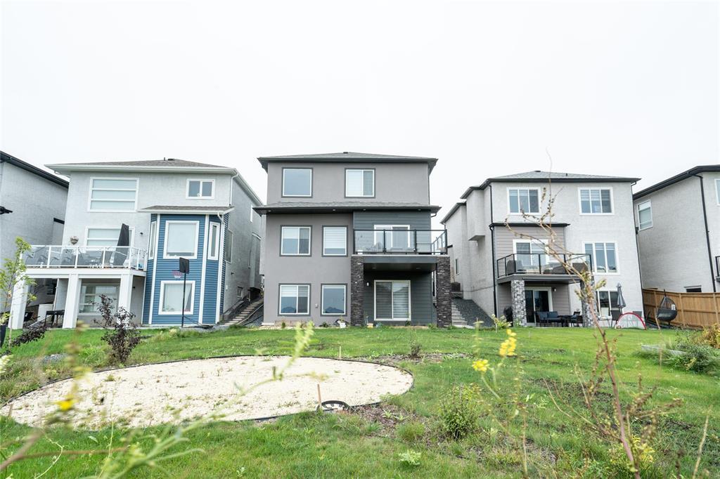 60 David George Drive, Winnipeg, Manitoba  R3W 0P4 - Photo 2 - 202523432