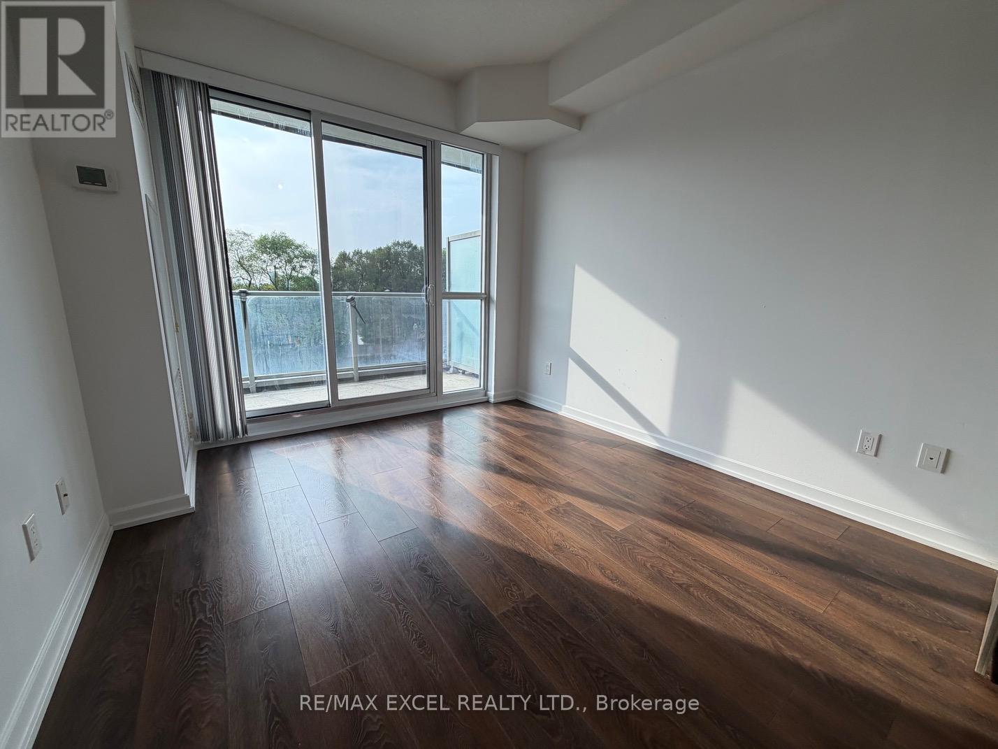 219 - 52 FOREST MANOR ROAD, Toronto, Ontario