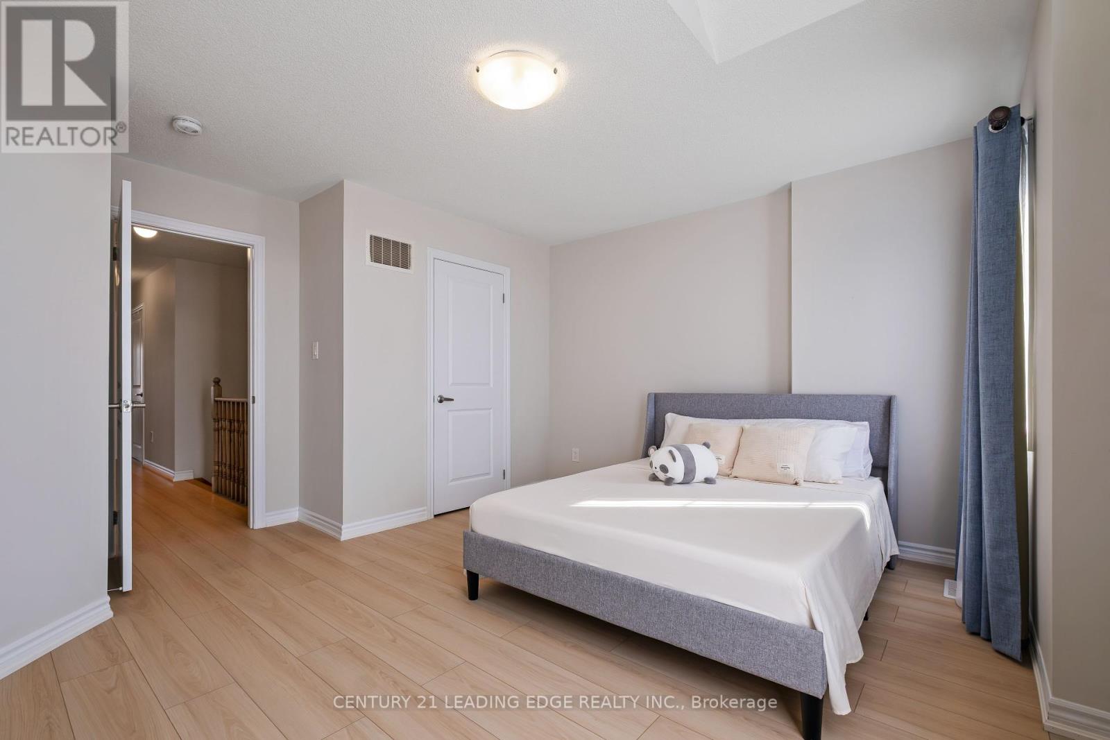 80 Wagner Crescent, Essa, Ontario  L0M 1B6 - Photo 31 - N12422550