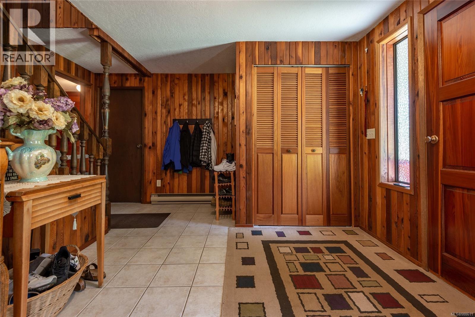 1301 Sayward Rd, Sayward, British Columbia  V0P 1R0 - Photo 3 - 988611