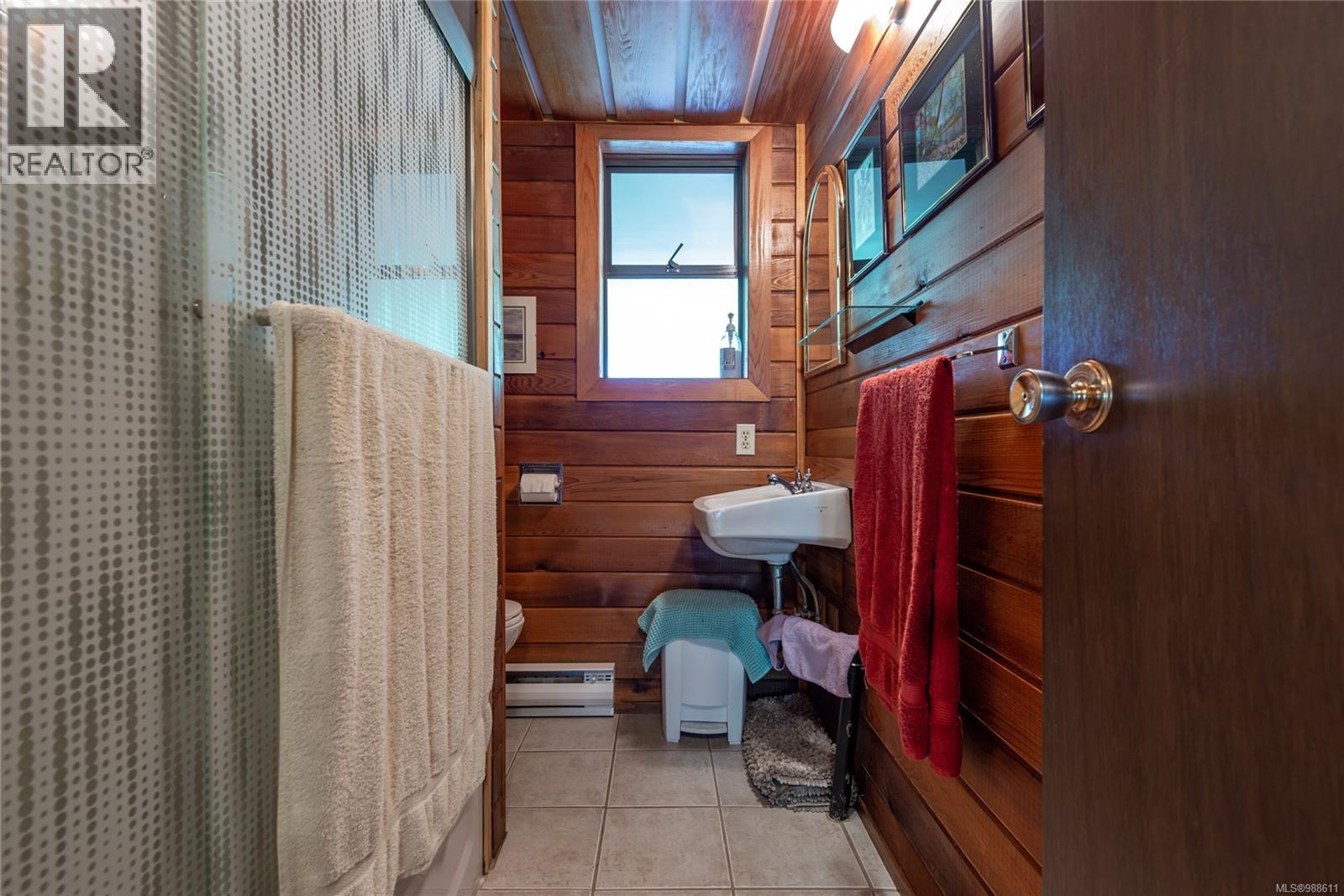 1301 Sayward Rd, Sayward, British Columbia  V0P 1R0 - Photo 10 - 988611