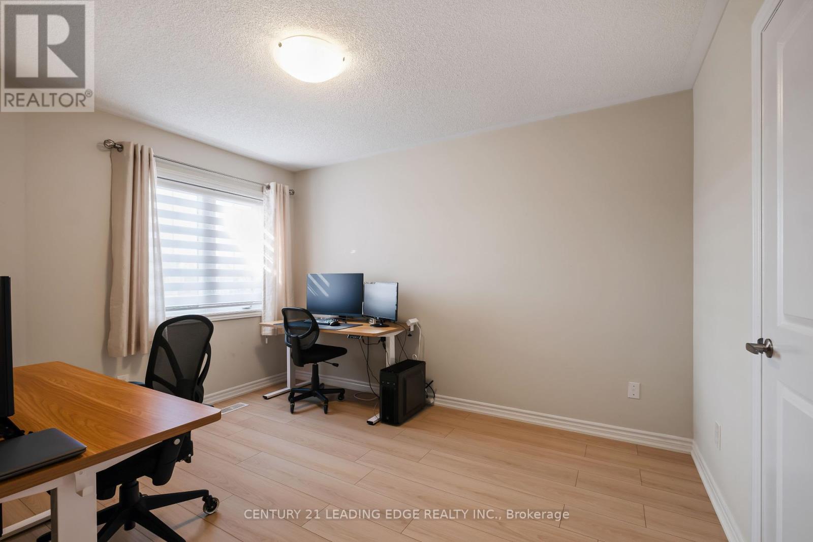 80 Wagner Crescent, Essa, Ontario  L0M 1B6 - Photo 34 - N12422550
