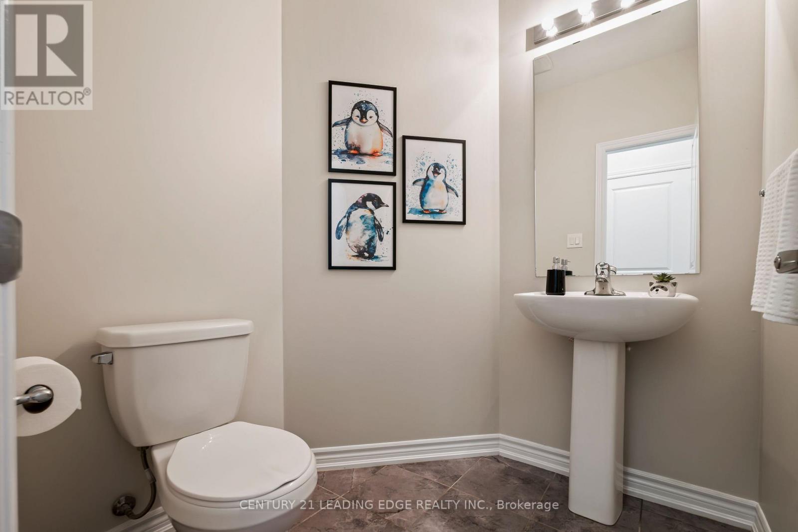 80 Wagner Crescent, Essa, Ontario  L0M 1B6 - Photo 23 - N12422550