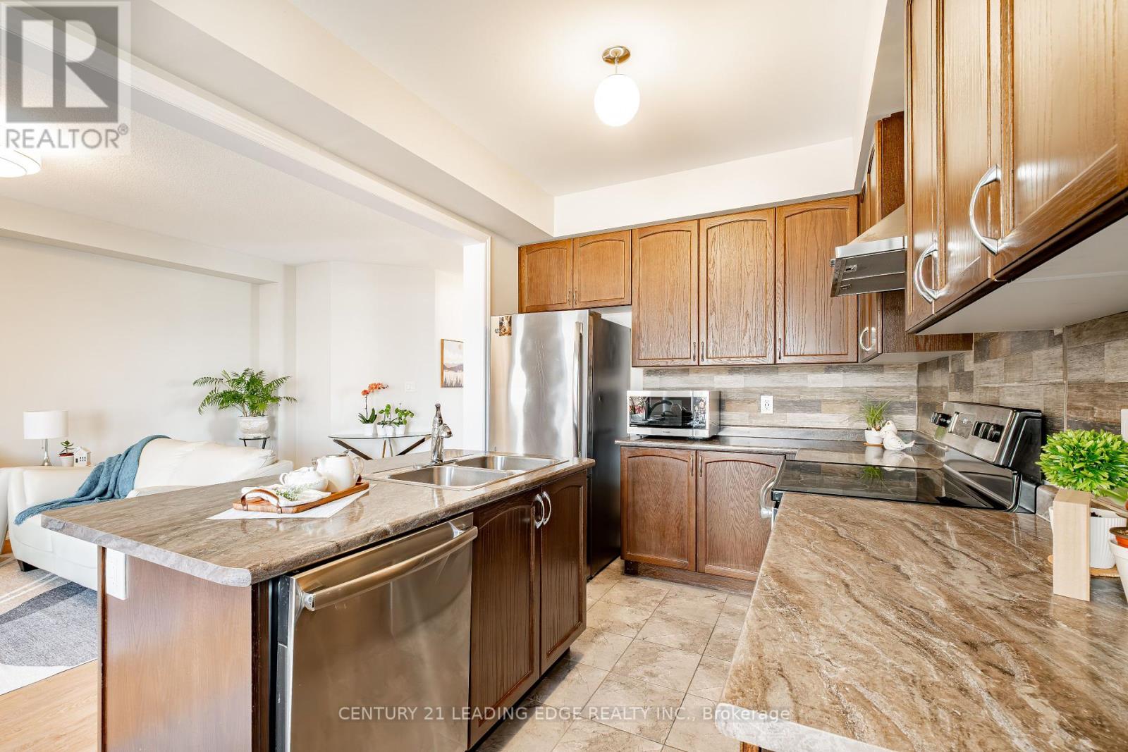80 Wagner Crescent, Essa, Ontario  L0M 1B6 - Photo 19 - N12422550