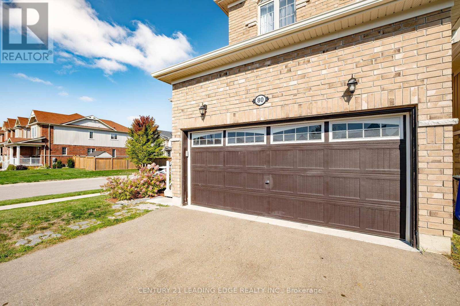 80 Wagner Crescent, Essa, Ontario  L0M 1B6 - Photo 4 - N12422550