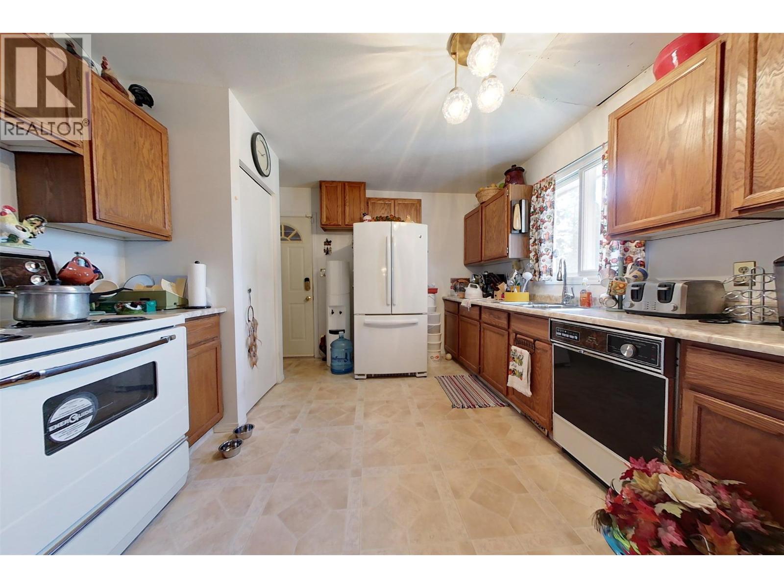 189 310th Avenue, Marysville, British Columbia  V1A 3K2 - Photo 2 - 10363348