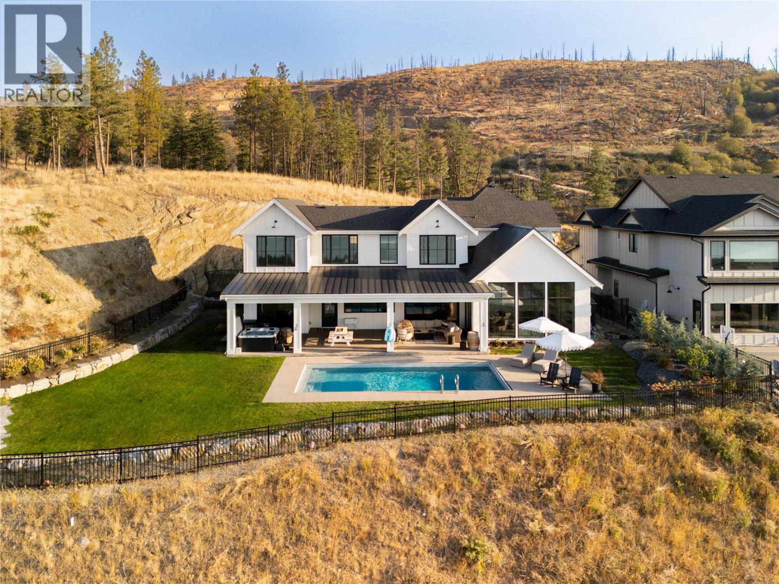 5635 UPPER MISSION Court Kelowna Photo 4
