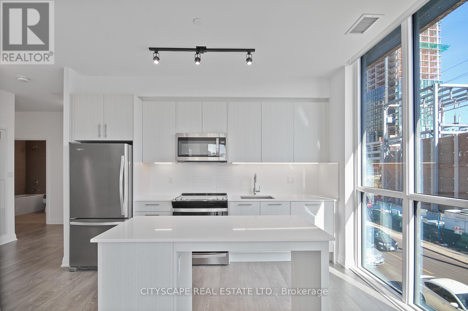 213 - 286 Main Street, Toronto, Ontario  M4C 0B3 - Photo 12 - E12420759
