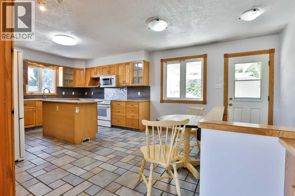 Property at 1910 24 Avenue N image 5