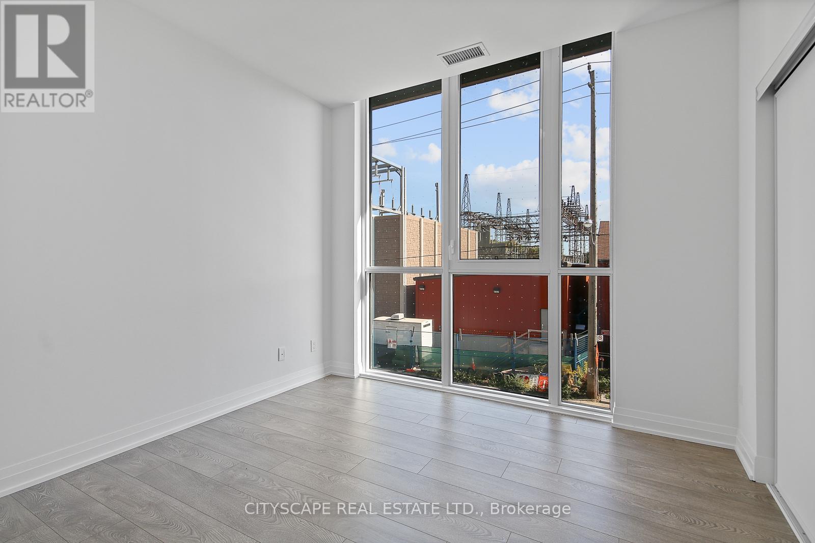 213 - 286 Main Street, Toronto, Ontario  M4C 0B3 - Photo 5 - E12420759