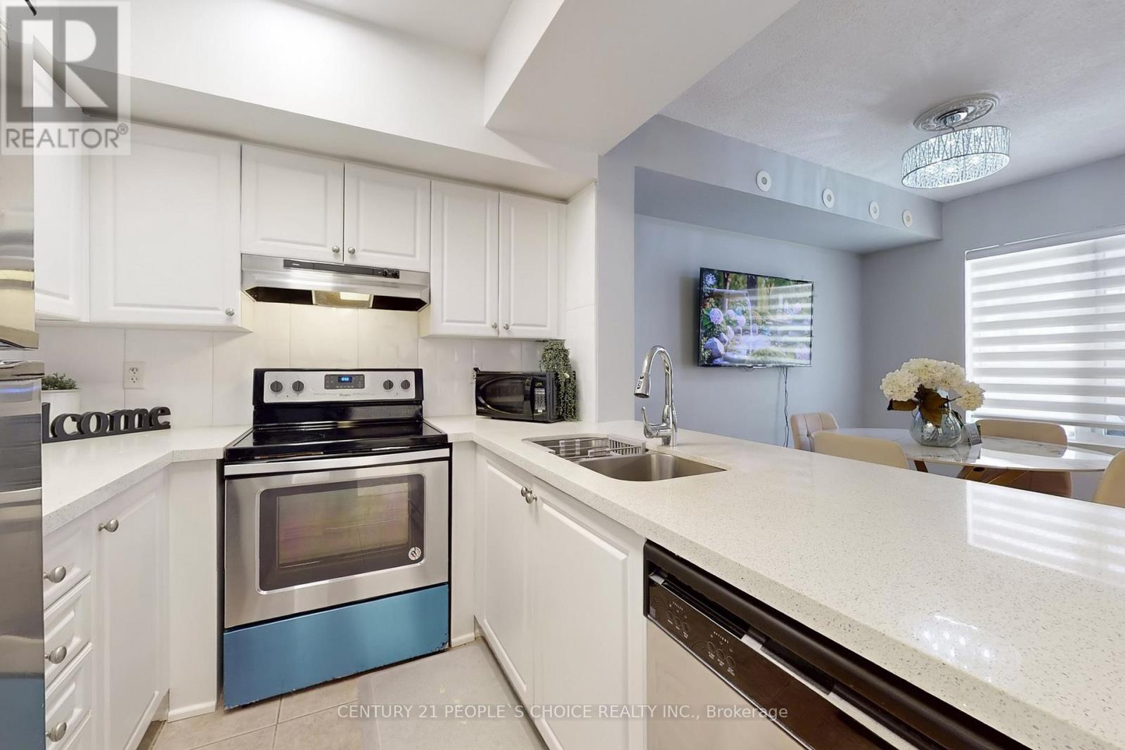 1028 - 3045 Finch Avenue W, Toronto (Humbermede), Ontario  M9M 0A5 - Photo 12 - W12422567