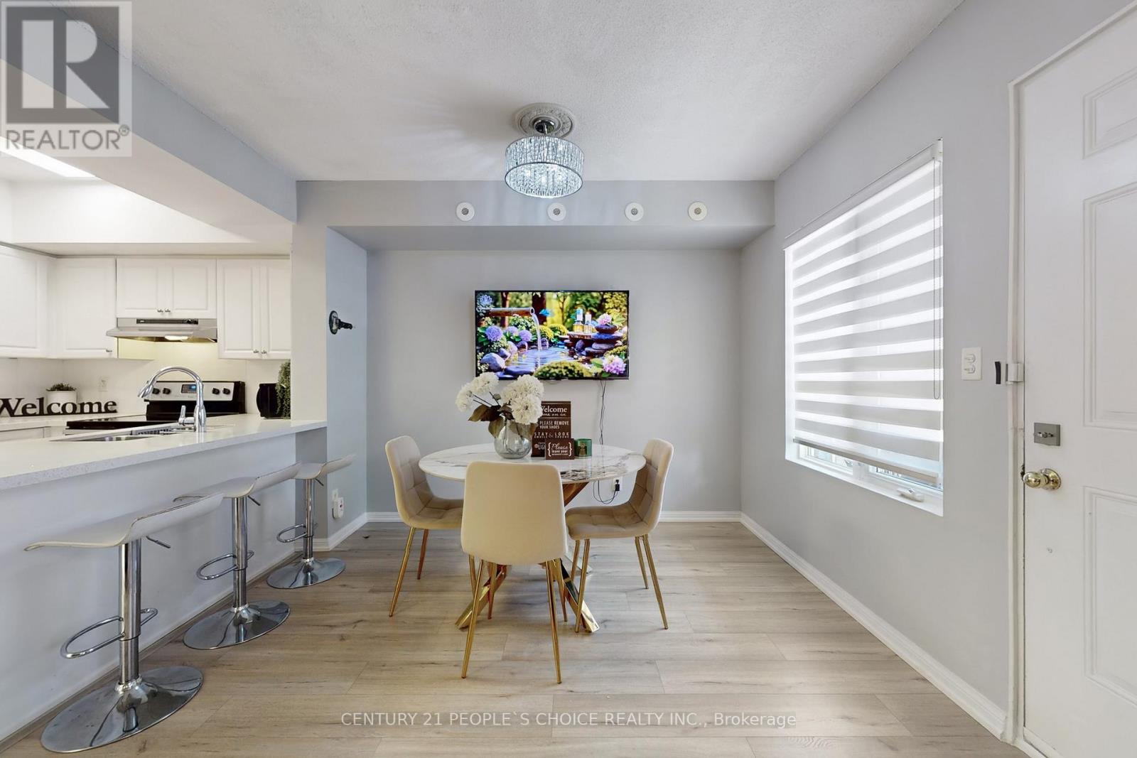 1028 - 3045 Finch Avenue W, Toronto (Humbermede), Ontario  M9M 0A5 - Photo 5 - W12422567