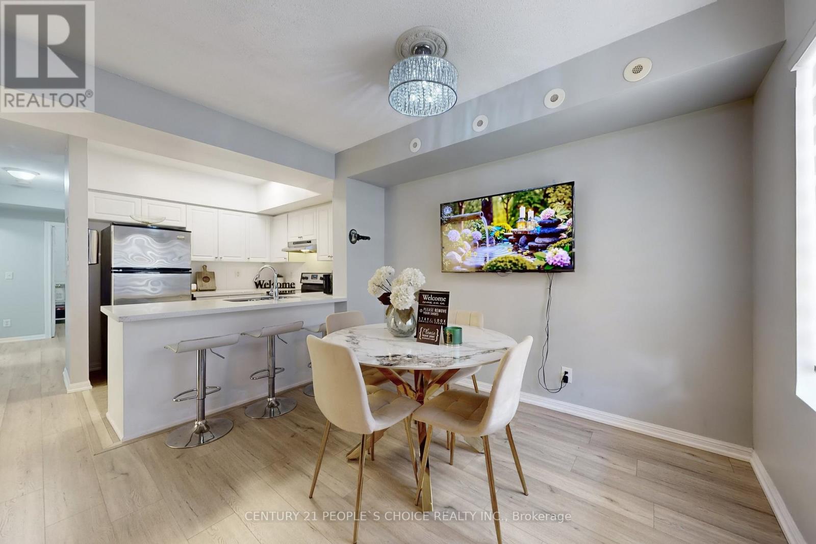 1028 - 3045 Finch Avenue W, Toronto (Humbermede), Ontario  M9M 0A5 - Photo 6 - W12422567