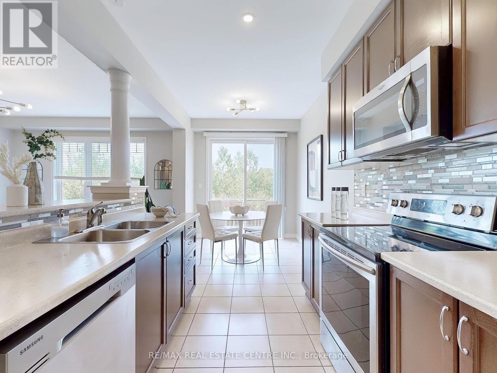 1538 Clitherow Street, Milton (Fo Ford), Ontario  L9E 0B1 - Photo 14 - W12422579