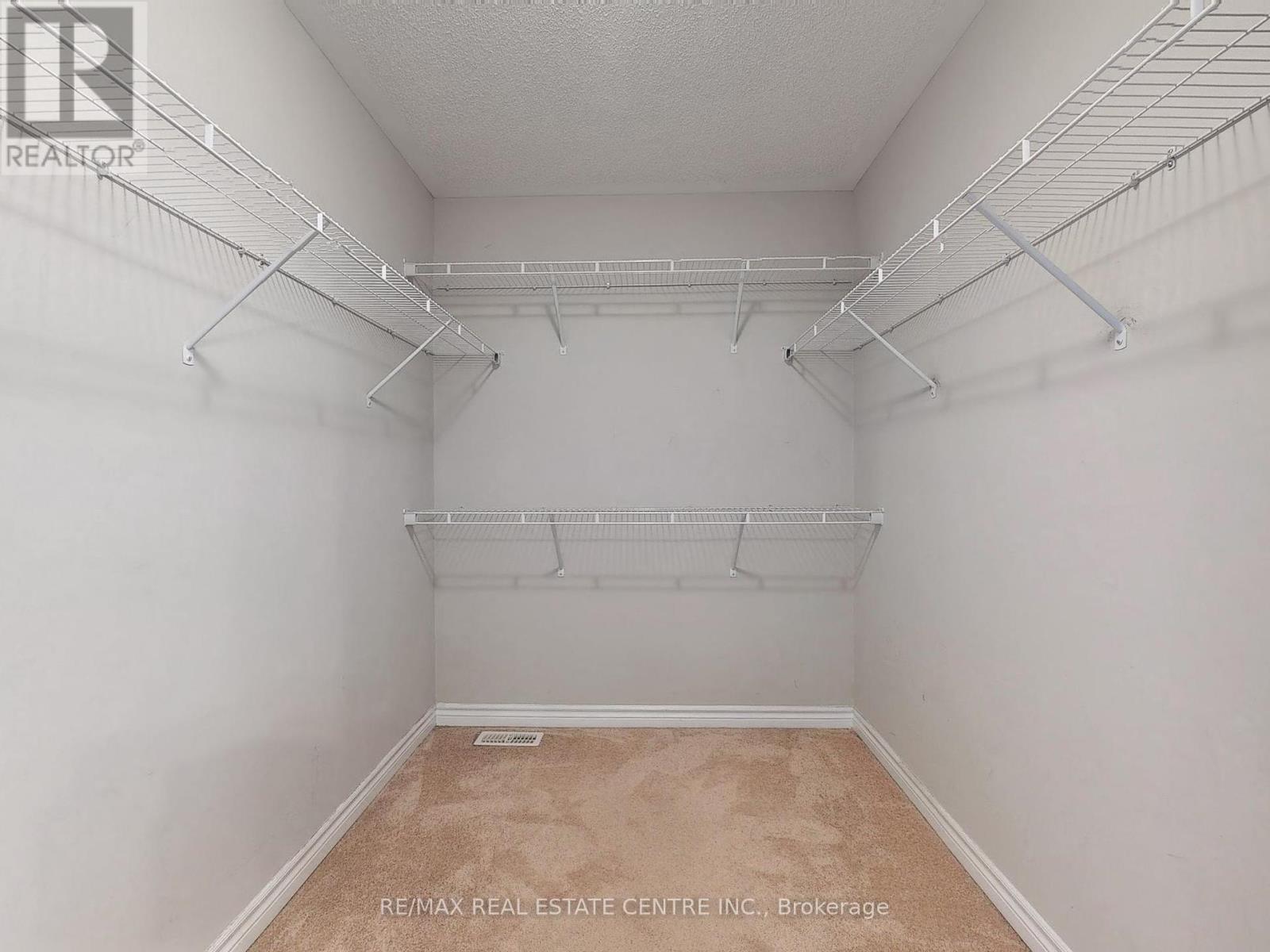 1538 Clitherow Street, Milton (Fo Ford), Ontario  L9E 0B1 - Photo 24 - W12422579