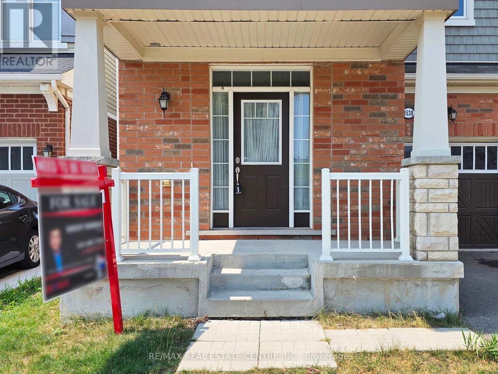 1538 Clitherow Street, Milton (Fo Ford), Ontario  L9E 0B1 - Photo 3 - W12422579