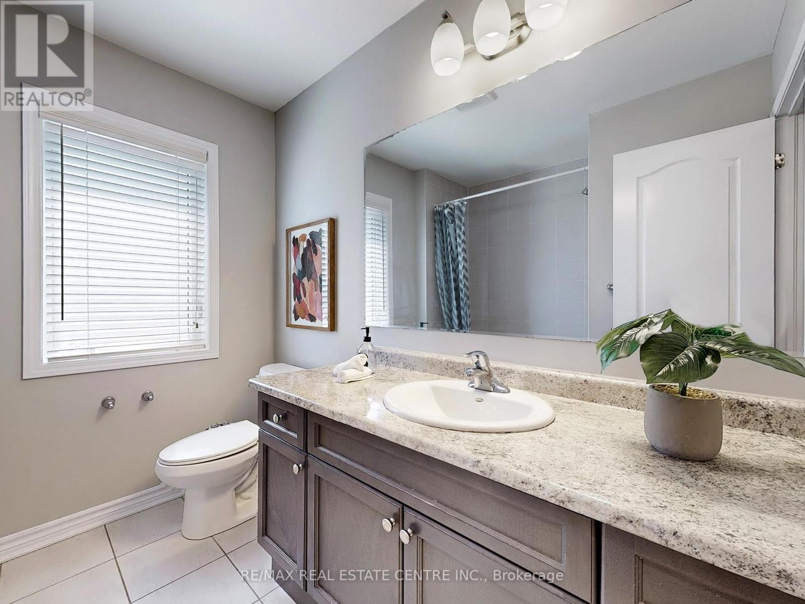 1538 Clitherow Street, Milton (Fo Ford), Ontario  L9E 0B1 - Photo 32 - W12422579