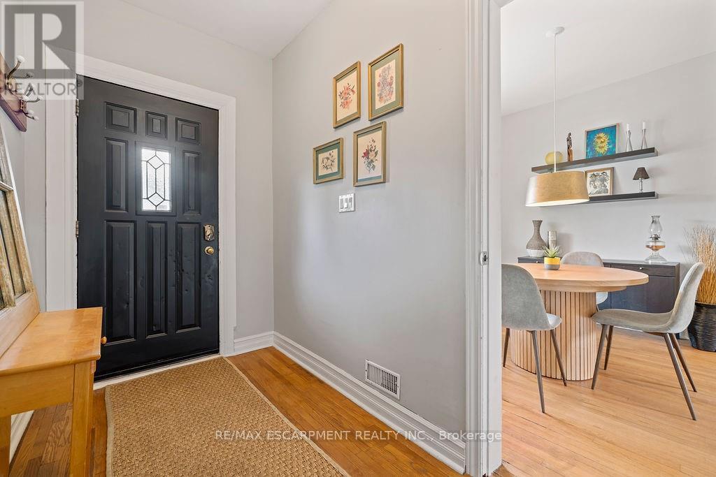 406 Margueretta Street, Toronto, Ontario  M6H 3S5 - Photo 4 - W12422583