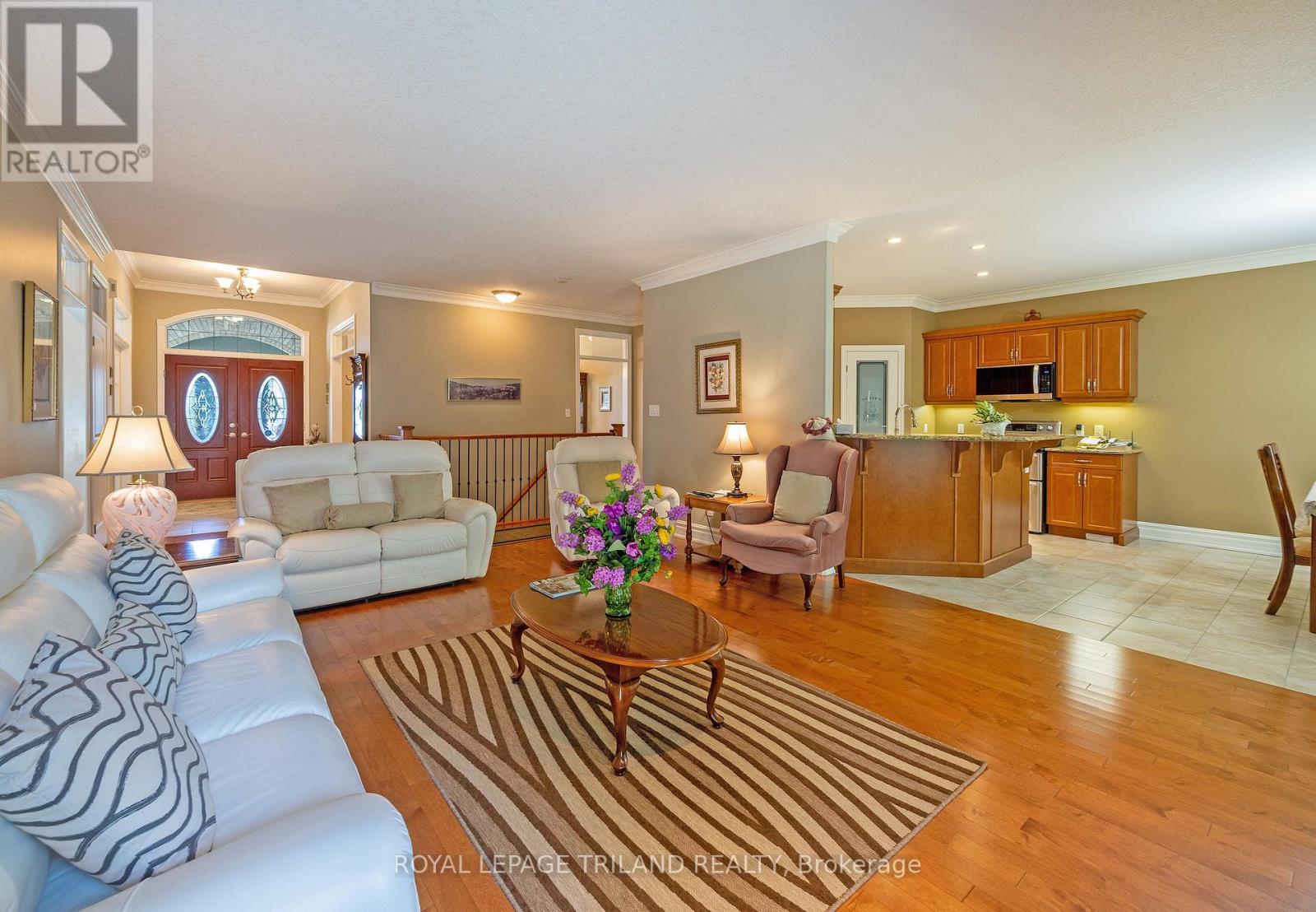 2285 Lilac Avenue, London South, Ontario  N6K 5E1 - Photo 14 - X12422612