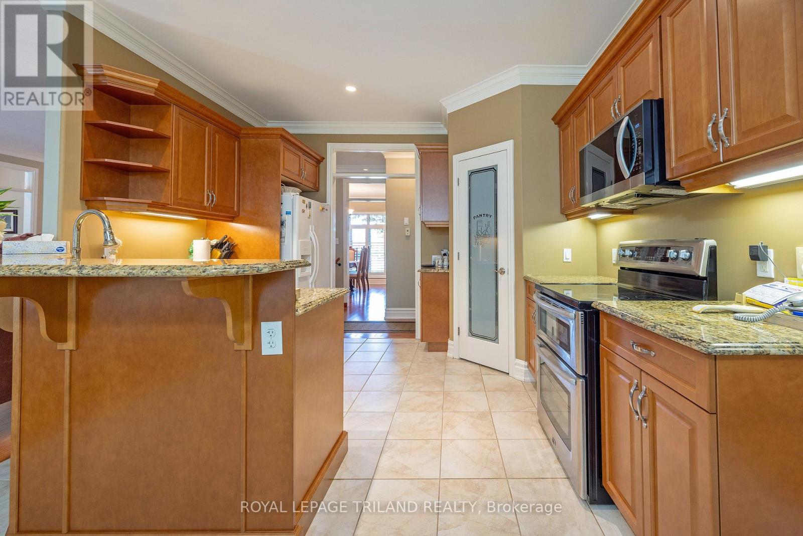 2285 Lilac Avenue, London South, Ontario  N6K 5E1 - Photo 18 - X12422612