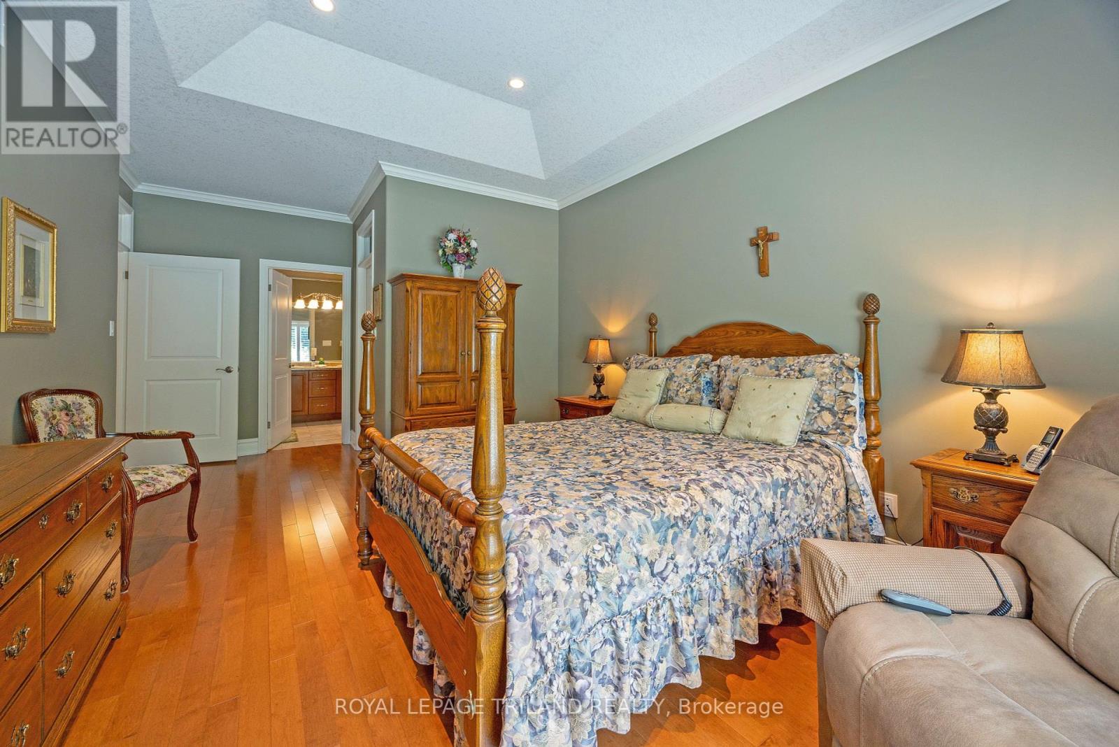 2285 Lilac Avenue, London South, Ontario  N6K 5E1 - Photo 24 - X12422612