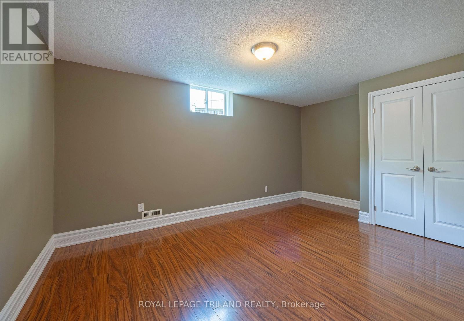2285 Lilac Avenue, London South, Ontario  N6K 5E1 - Photo 31 - X12422612
