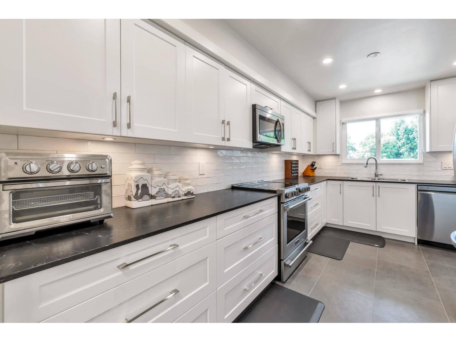 406 1350 Vidal Street, White Rock, British Columbia  V4B 5G6 - Photo 10 - R3049972
