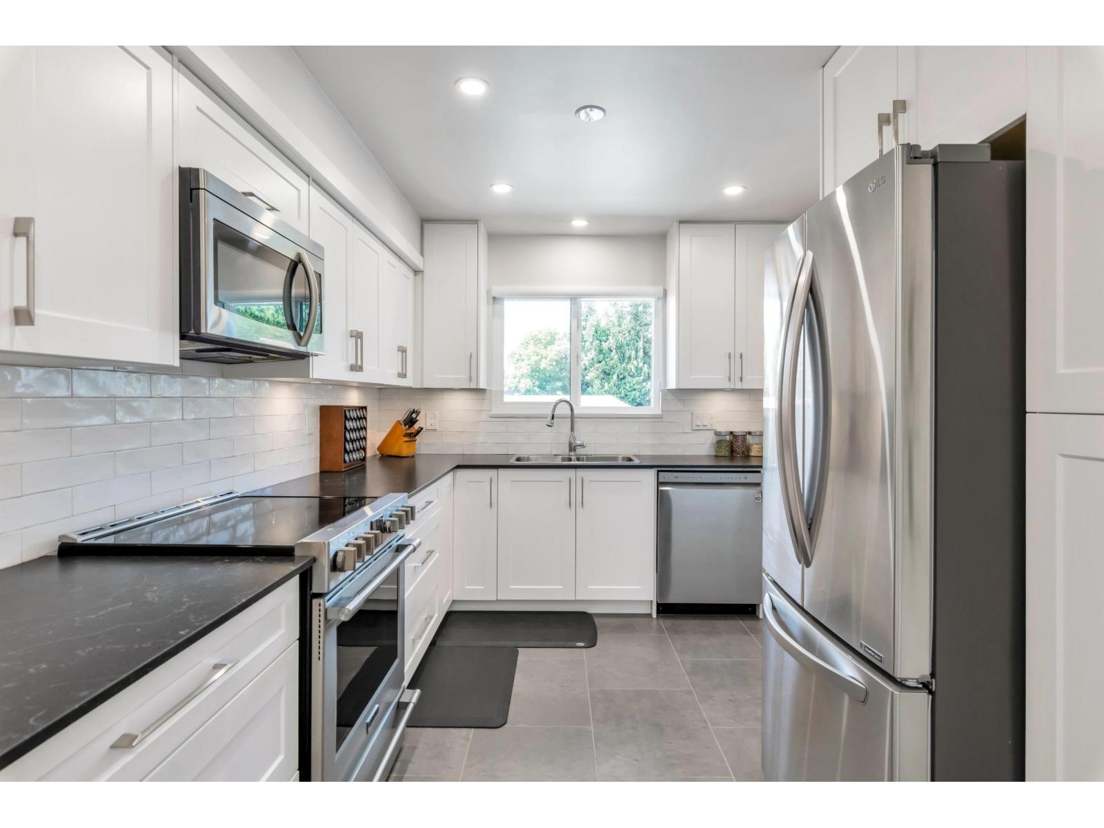 406 1350 Vidal Street, White Rock, British Columbia  V4B 5G6 - Photo 11 - R3049972