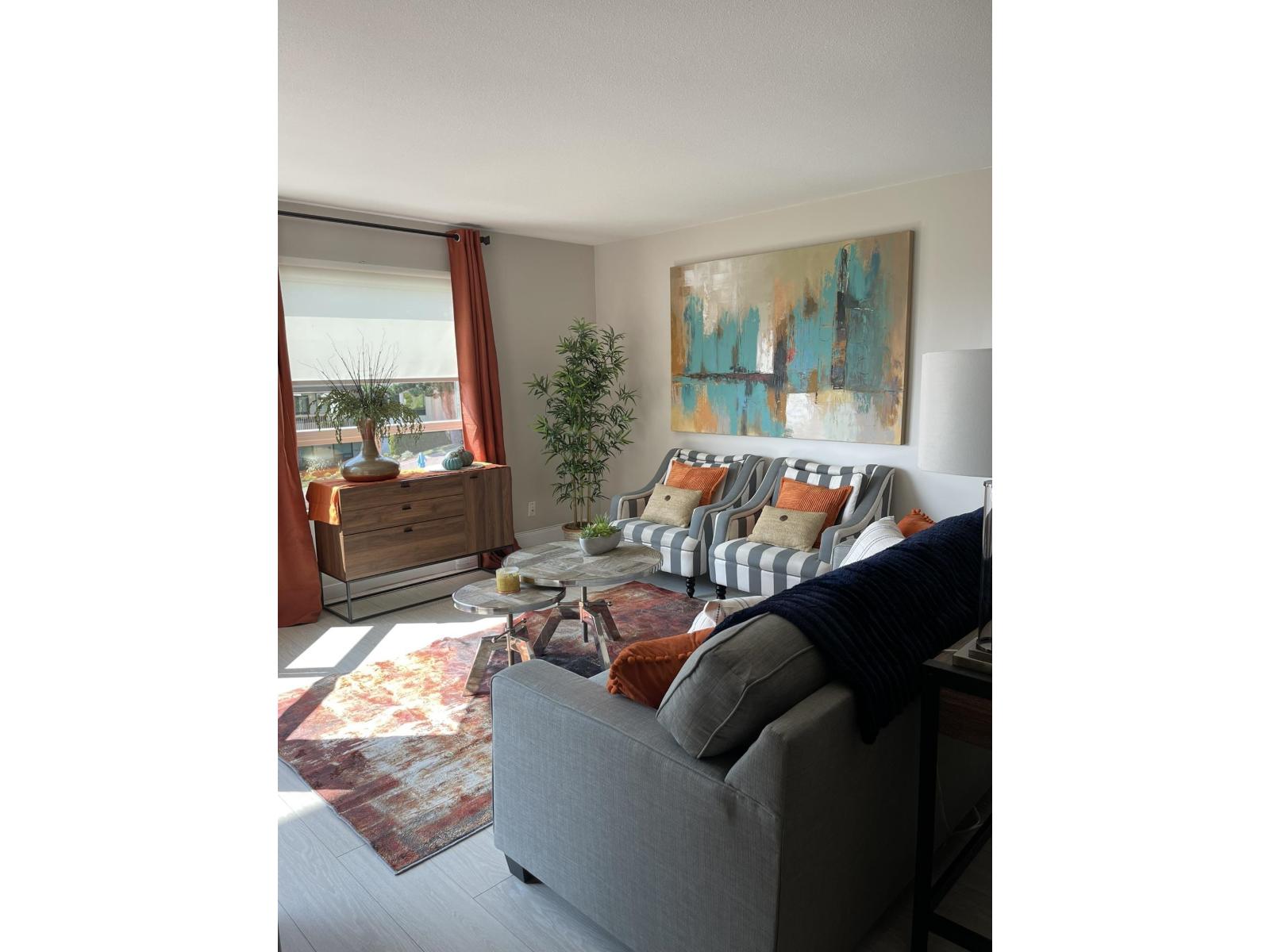 406 1350 Vidal Street, White Rock, British Columbia  V4B 5G6 - Photo 2 - R3049972