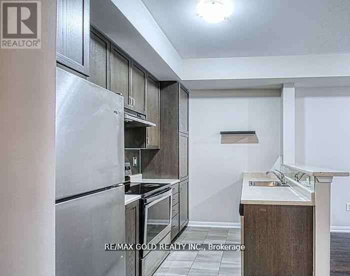 118 - 250 Sunny Meadow Boulevard, Brampton, Ontario  L6R 3Y7 - Photo 2 - W12422039